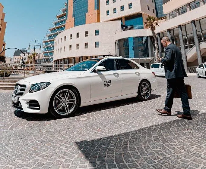 Maltesiske hvite taxier (regulerte holdeplasser), Valletta